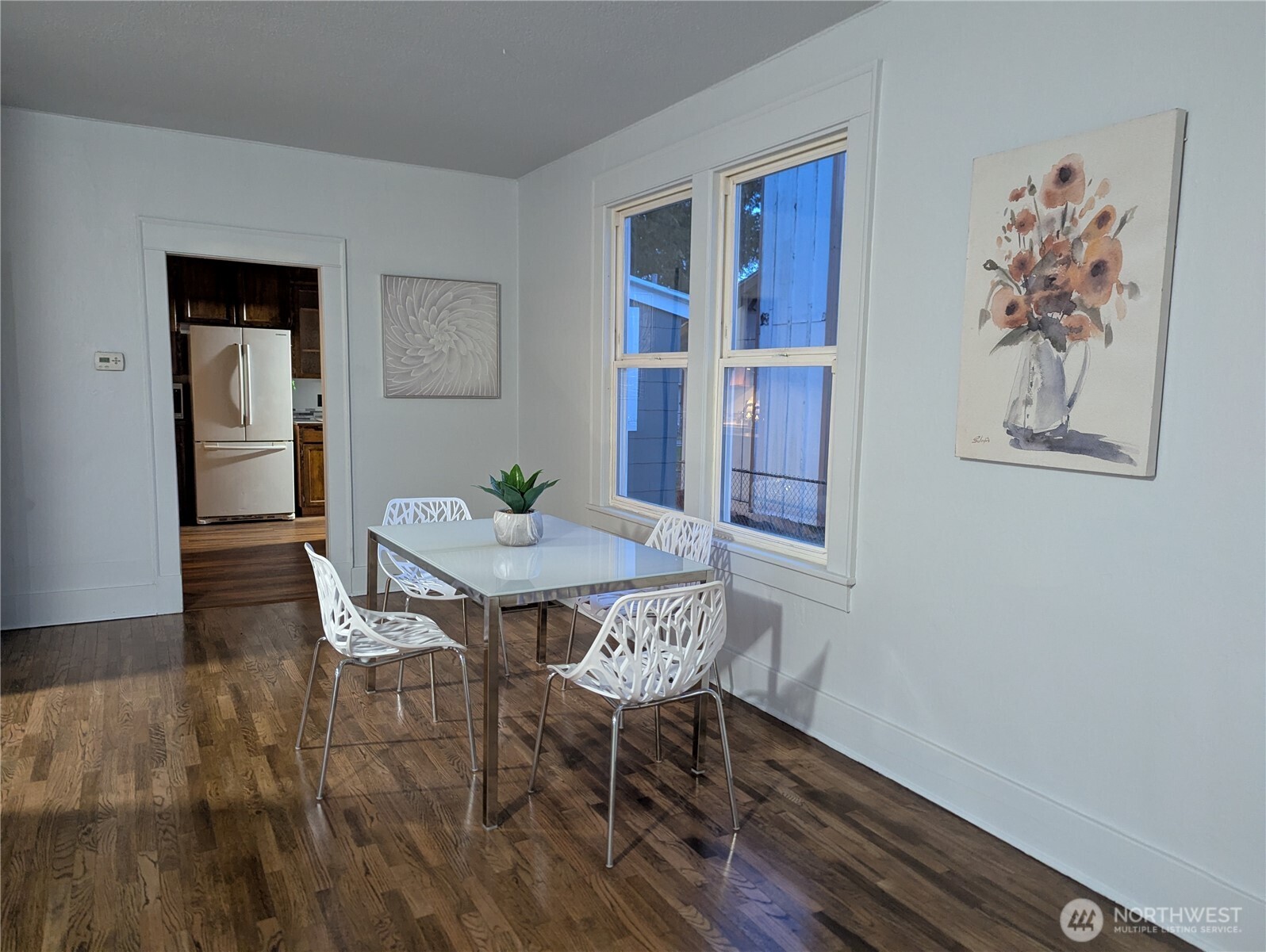 5432 S Oakes Street , Tacoma, WA 98409