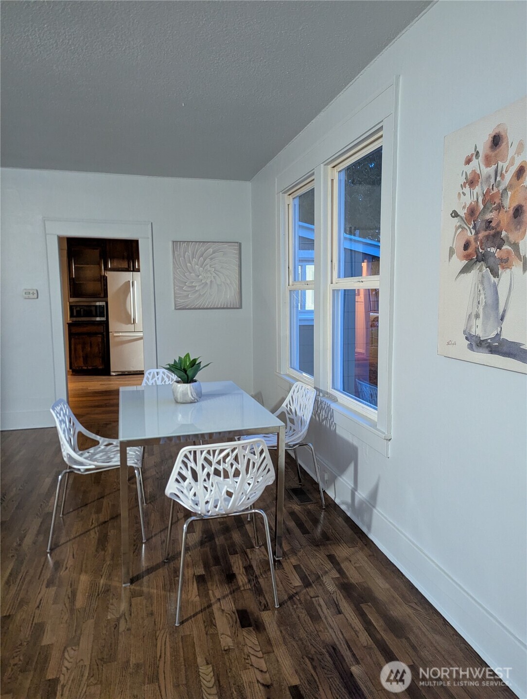 5432 S Oakes Street , Tacoma, WA 98409