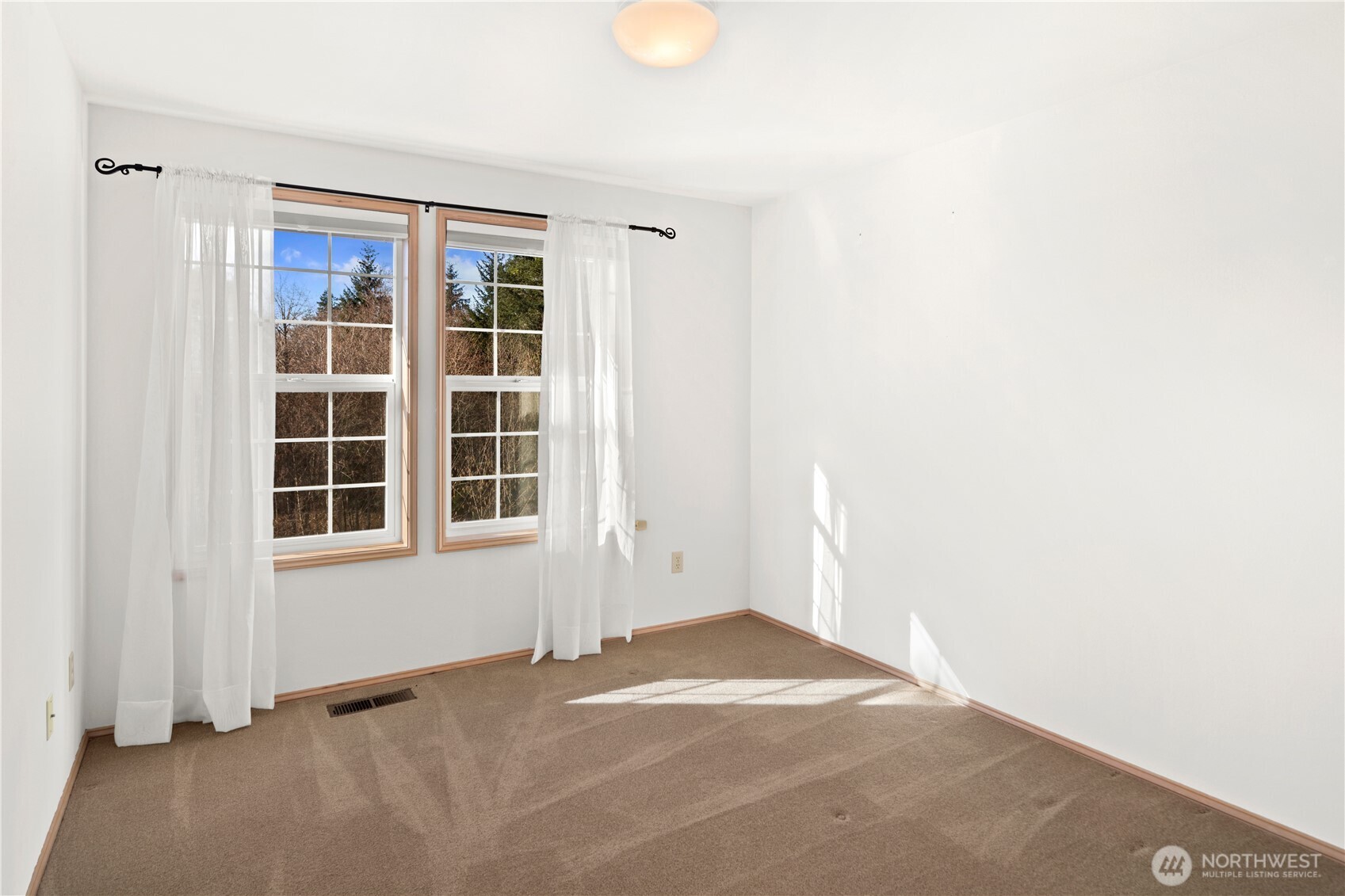 9610 NE Meyers Lane , Kingston, WA 98346