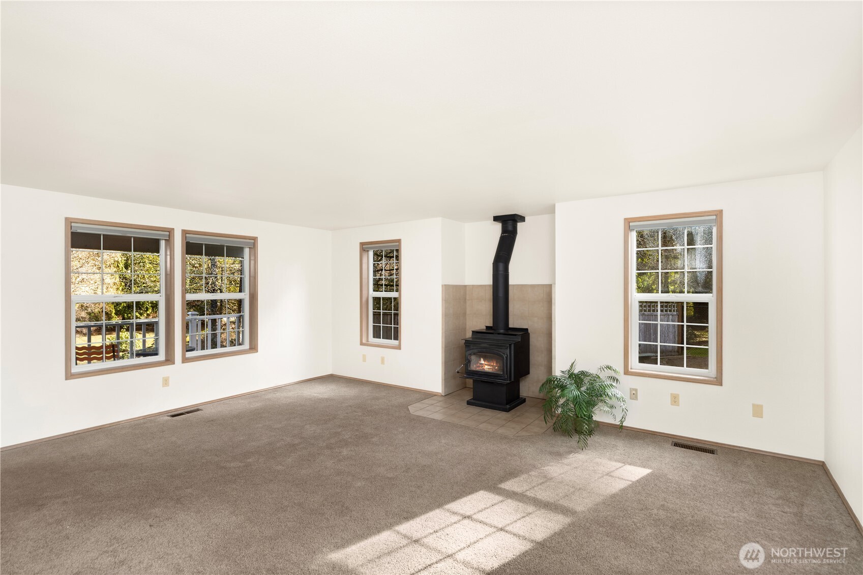 9610 NE Meyers Lane , Kingston, WA 98346