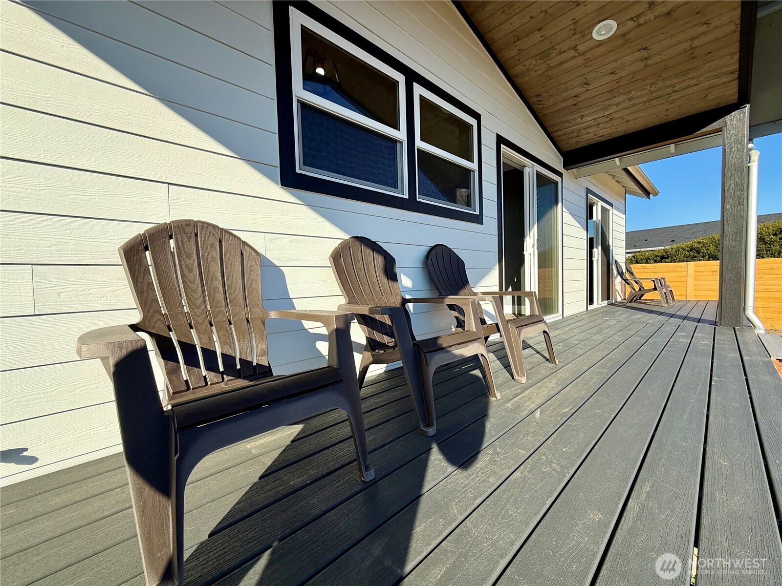1046 Ocean Shores Boulevard , Ocean Shores, WA 98569