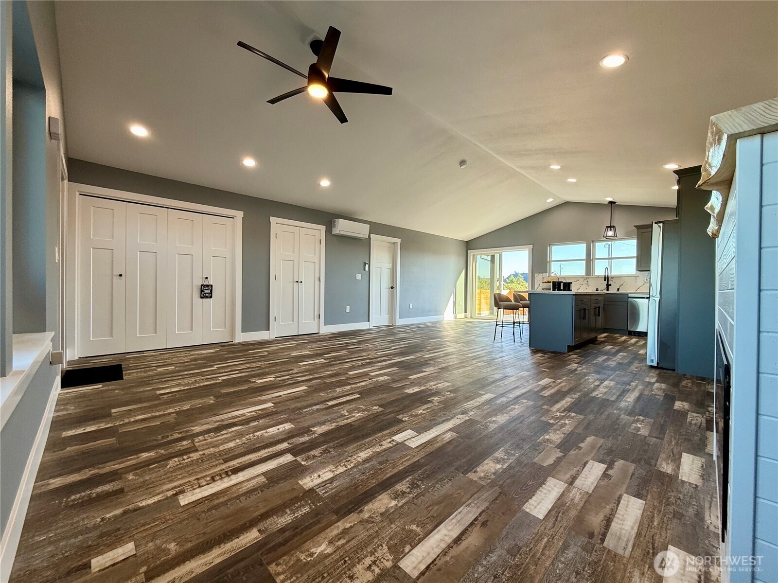 1046 Ocean Shores Boulevard , Ocean Shores, WA 98569