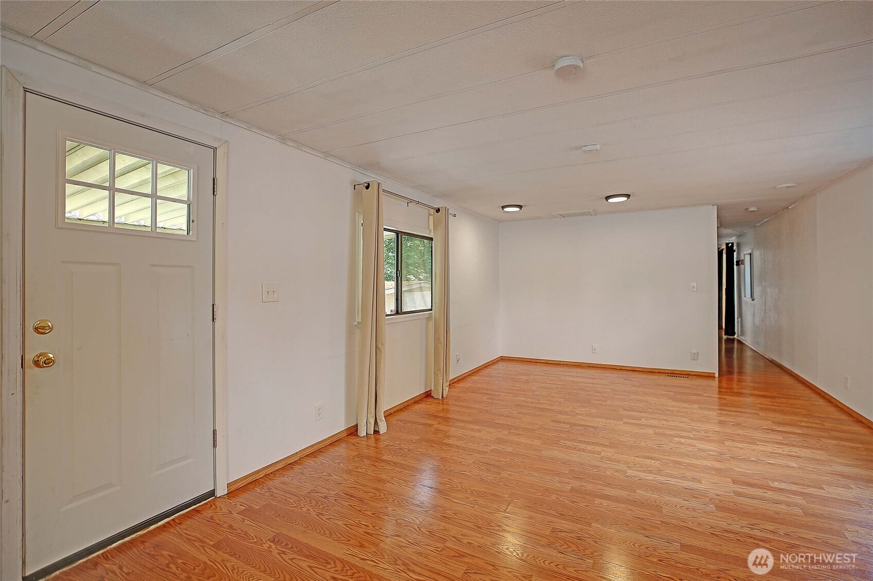 1506 Shuksan Dr , Camano Island, WA 98282