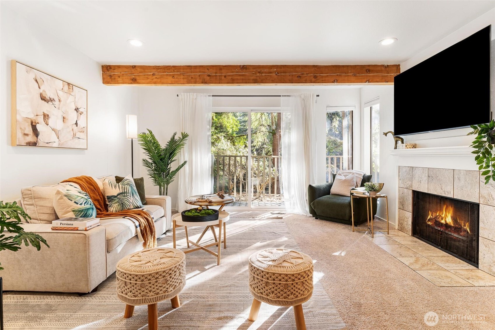 3905 108th Avenue NE #B102, Bellevue, WA 98004