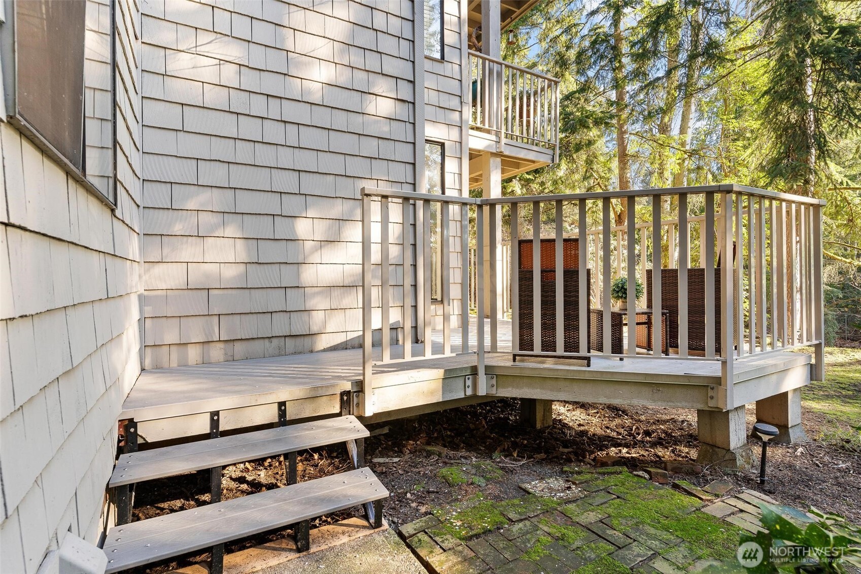 3905 108th Avenue NE #B102, Bellevue, WA 98004