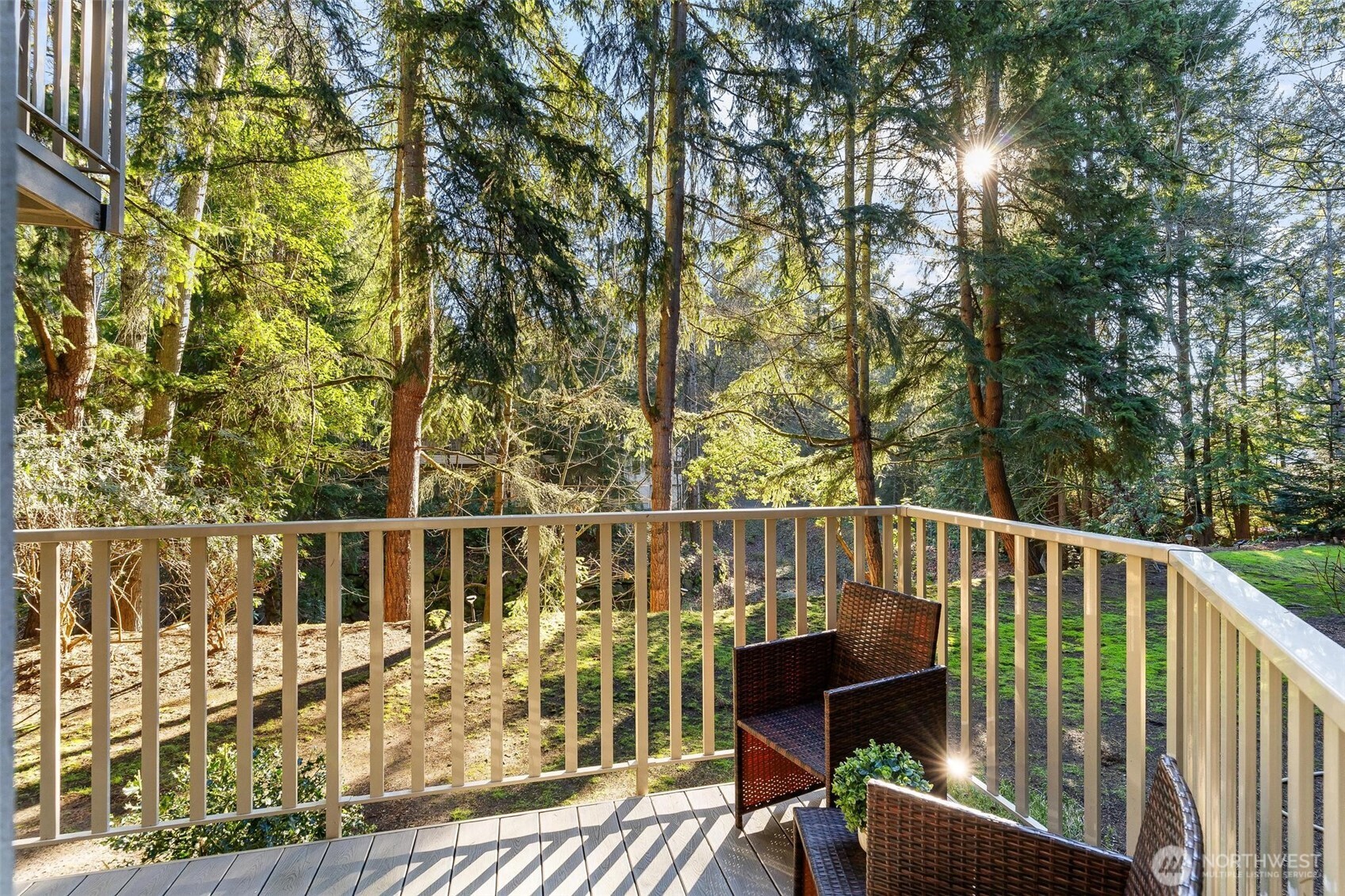 3905 108th Avenue NE #B102, Bellevue, WA 98004