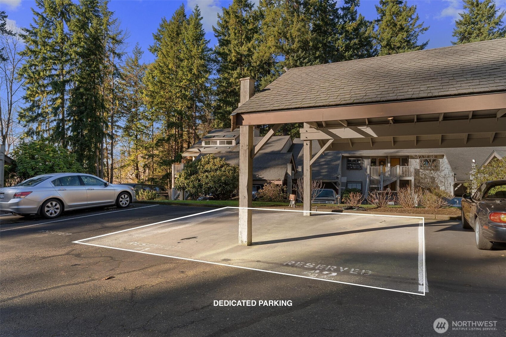 3905 108th Avenue NE #B102, Bellevue, WA 98004