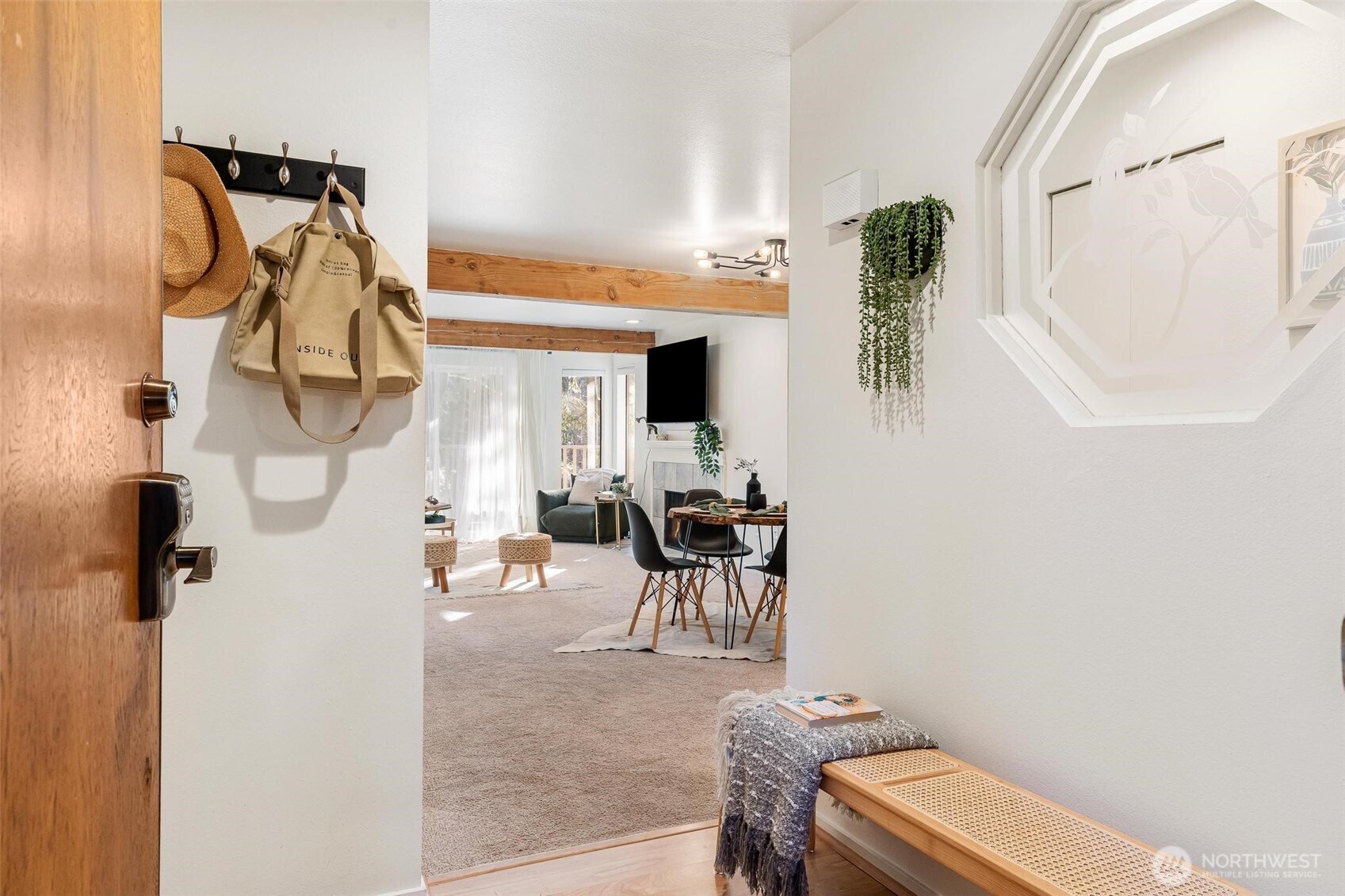 3905 108th Avenue NE #B102, Bellevue, WA 98004