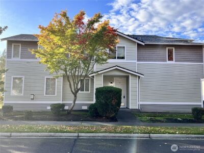 2699 Erwin Avenue , Dupont, WA 98327