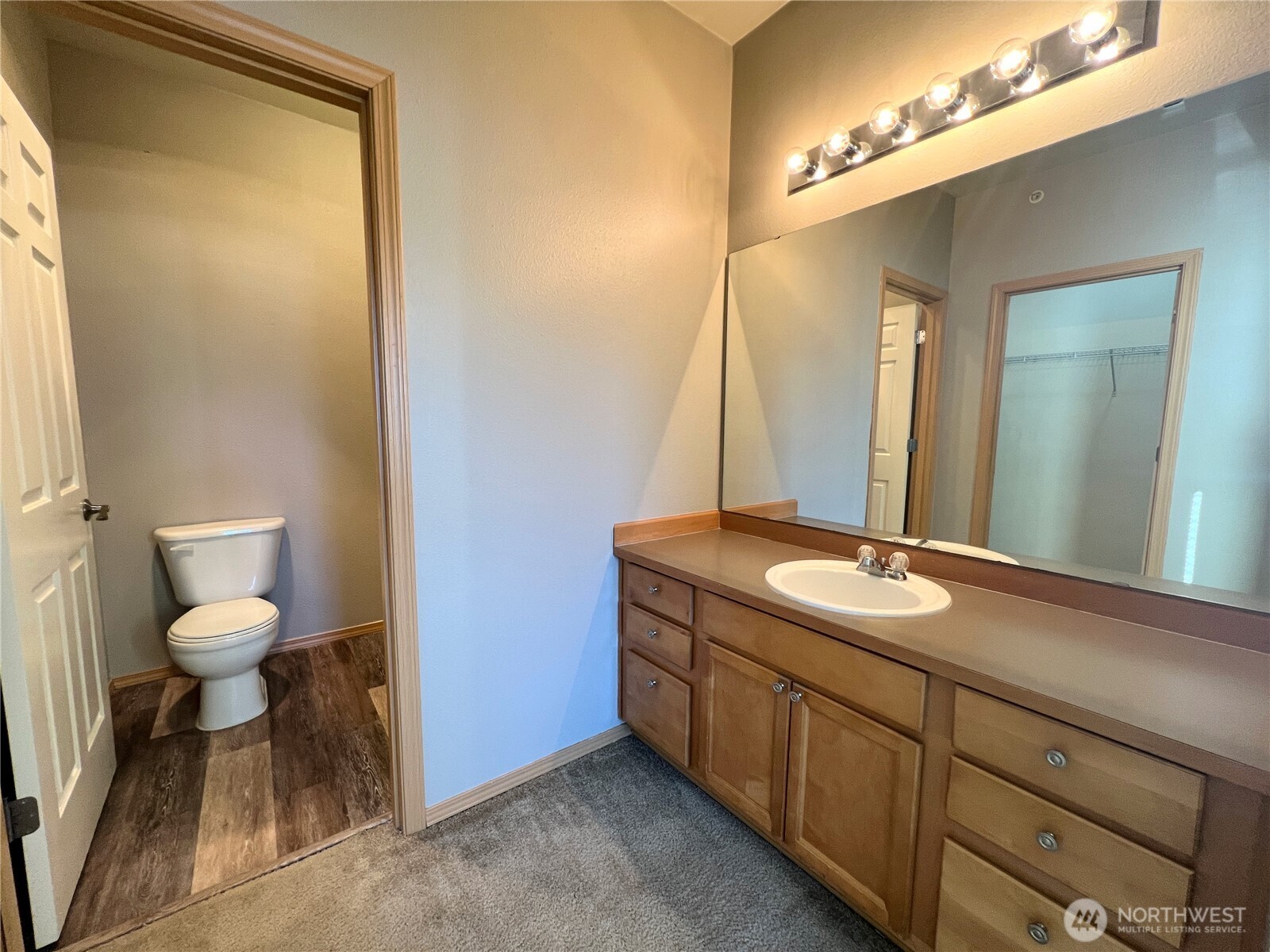 2699 Erwin Avenue , Dupont, WA 98327