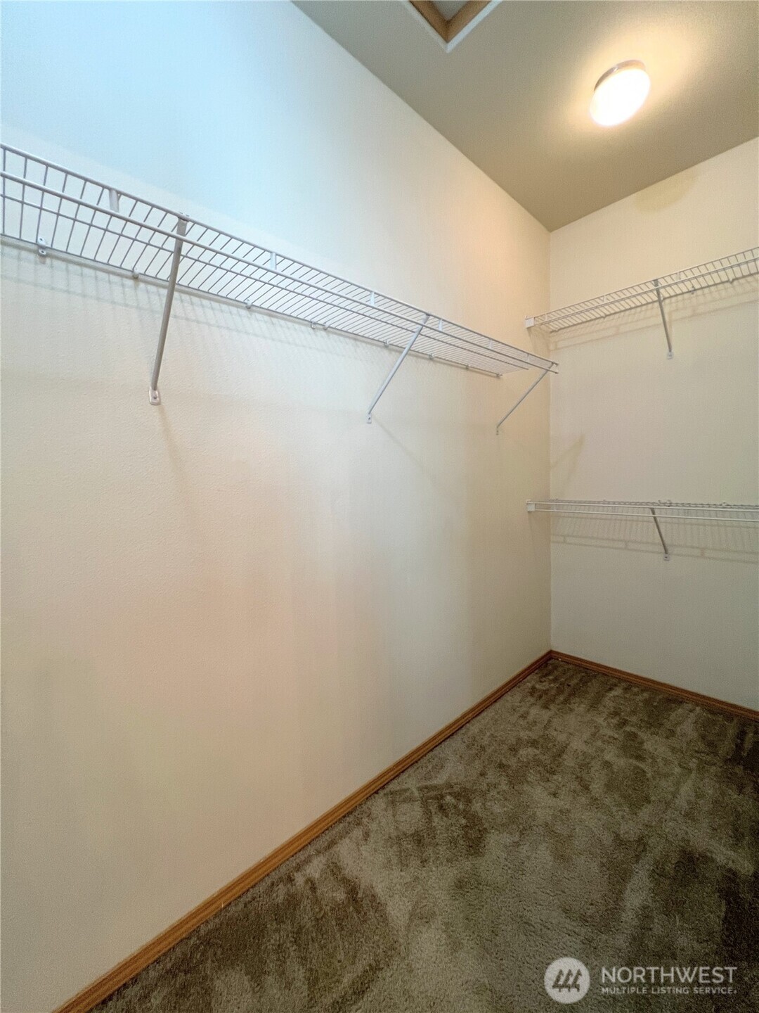 2699 Erwin Avenue , Dupont, WA 98327