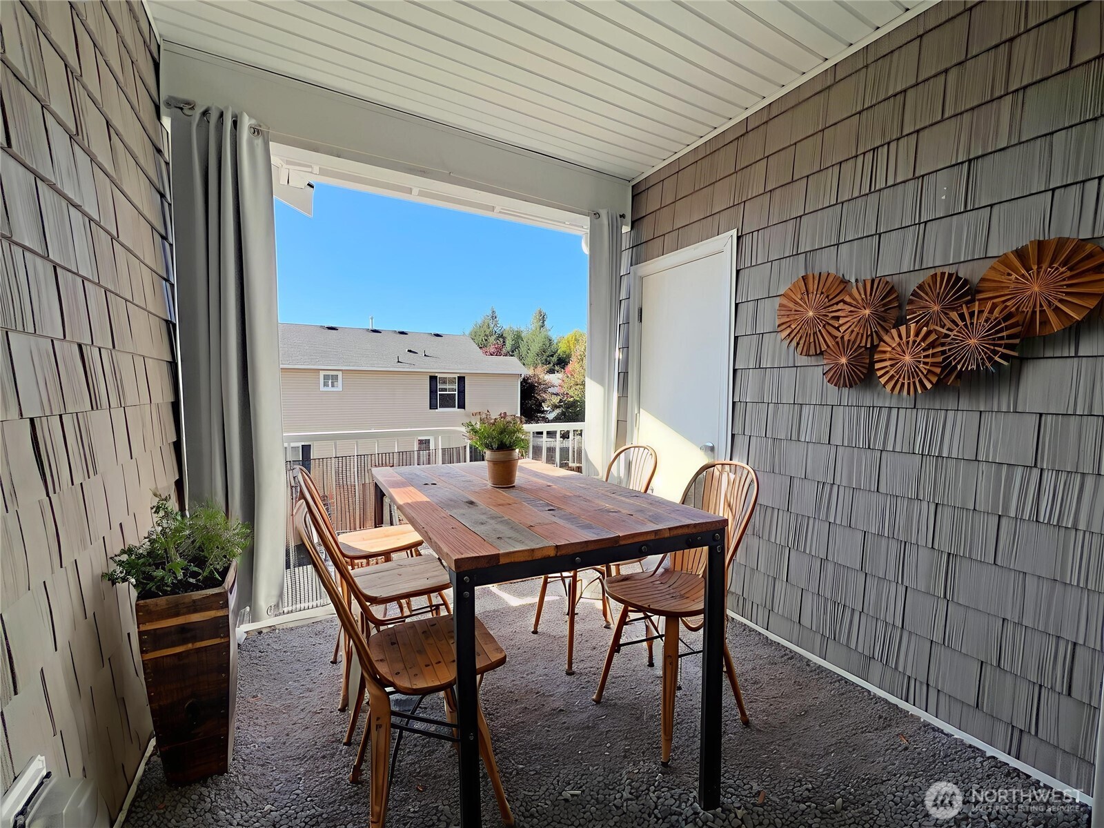 2699 Erwin Avenue , Dupont, WA 98327