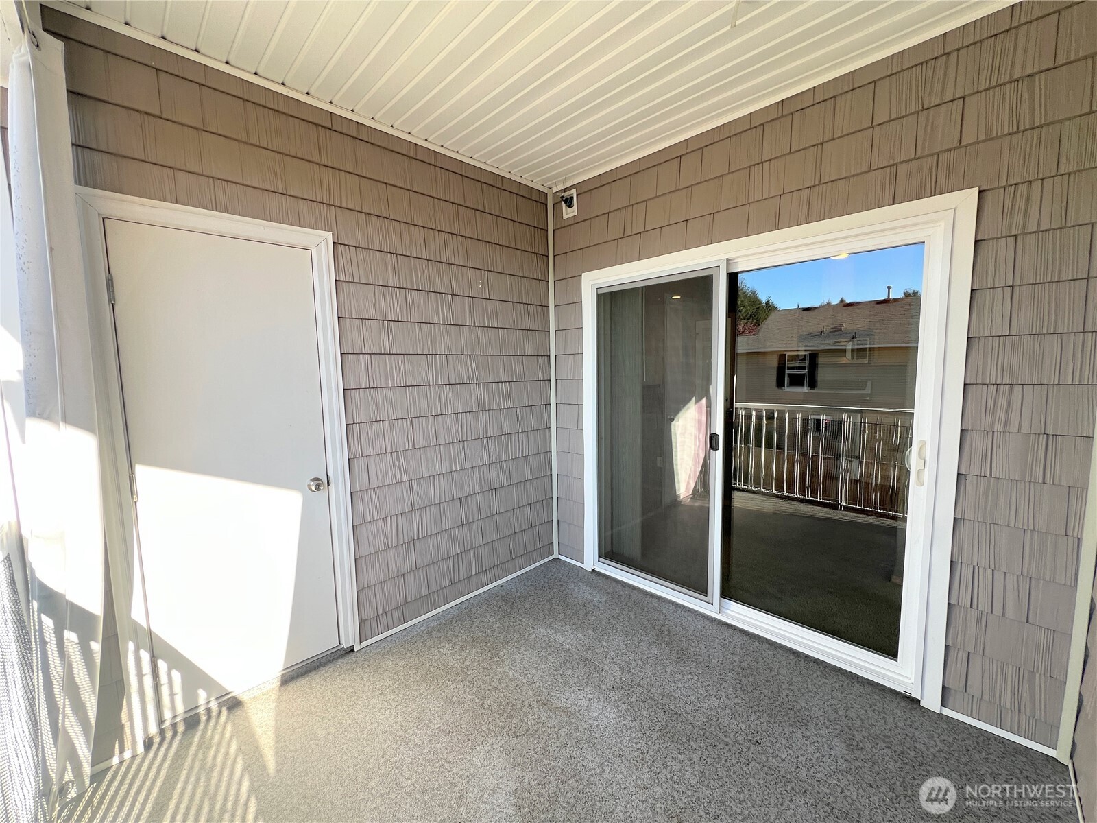 2699 Erwin Avenue , Dupont, WA 98327