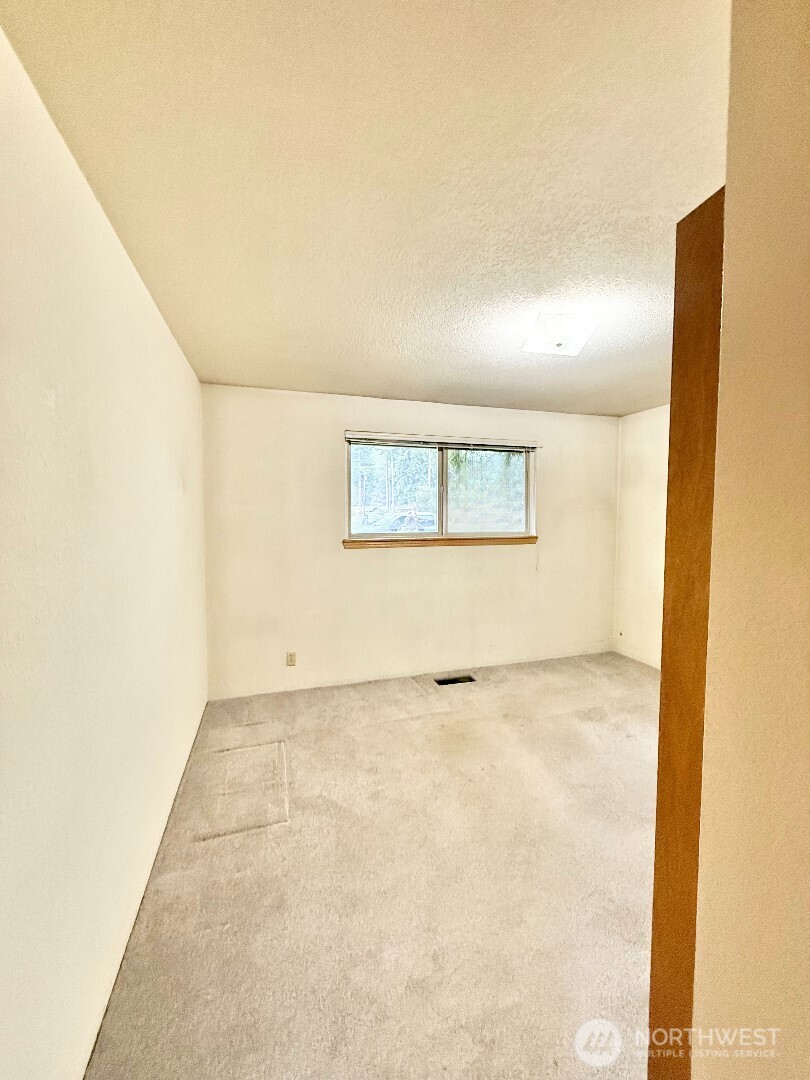 24306 106th Place W, Edmonds, WA 98020