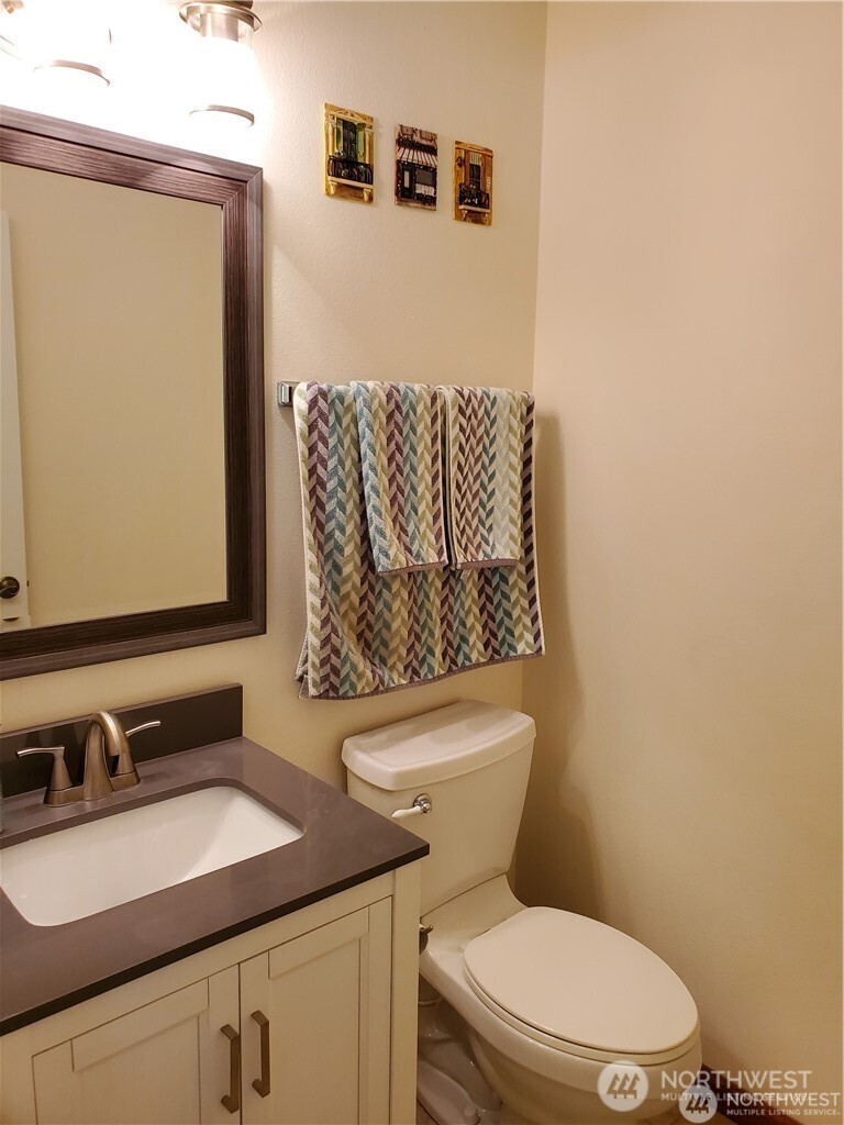 6143 Snowberry Lane NE, Bremerton, WA 98311