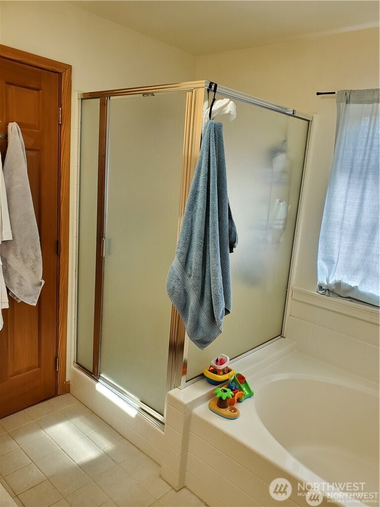 6143 Snowberry Lane NE, Bremerton, WA 98311