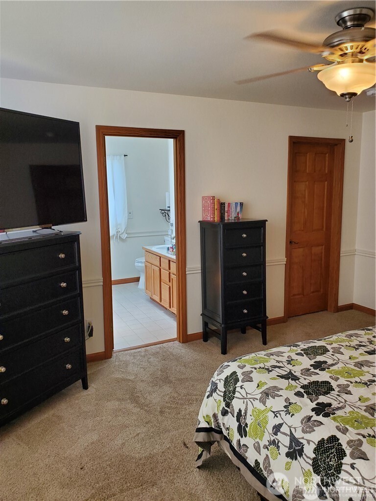 6143 Snowberry Lane NE, Bremerton, WA 98311