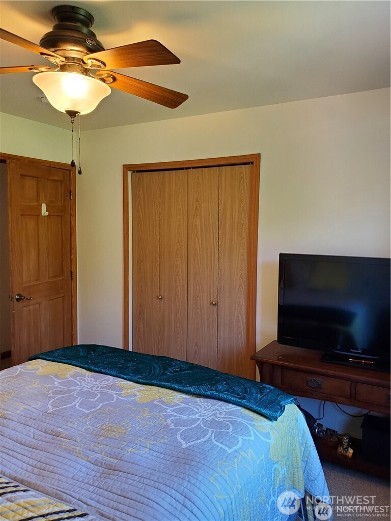 6143 Snowberry Lane NE, Bremerton, WA 98311