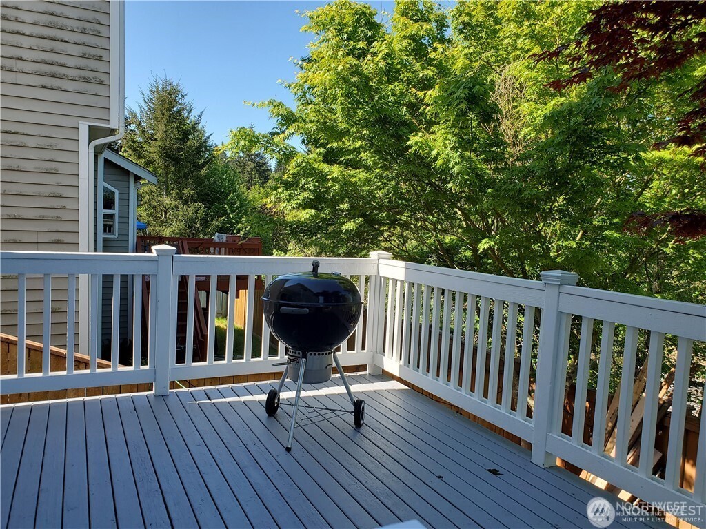 6143 Snowberry Lane NE, Bremerton, WA 98311