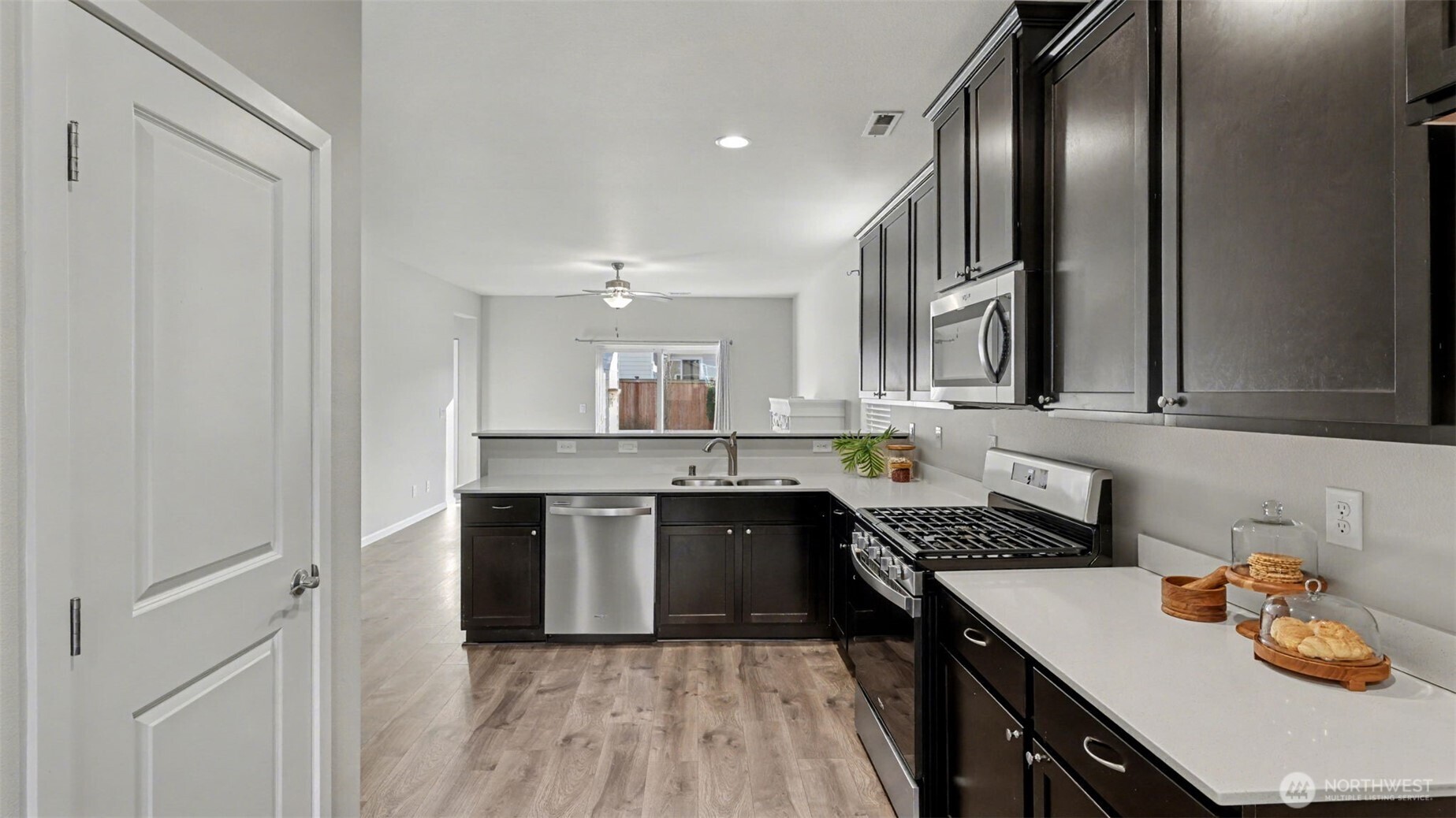 864 Sigrist Drive E, Enumclaw, WA 98022