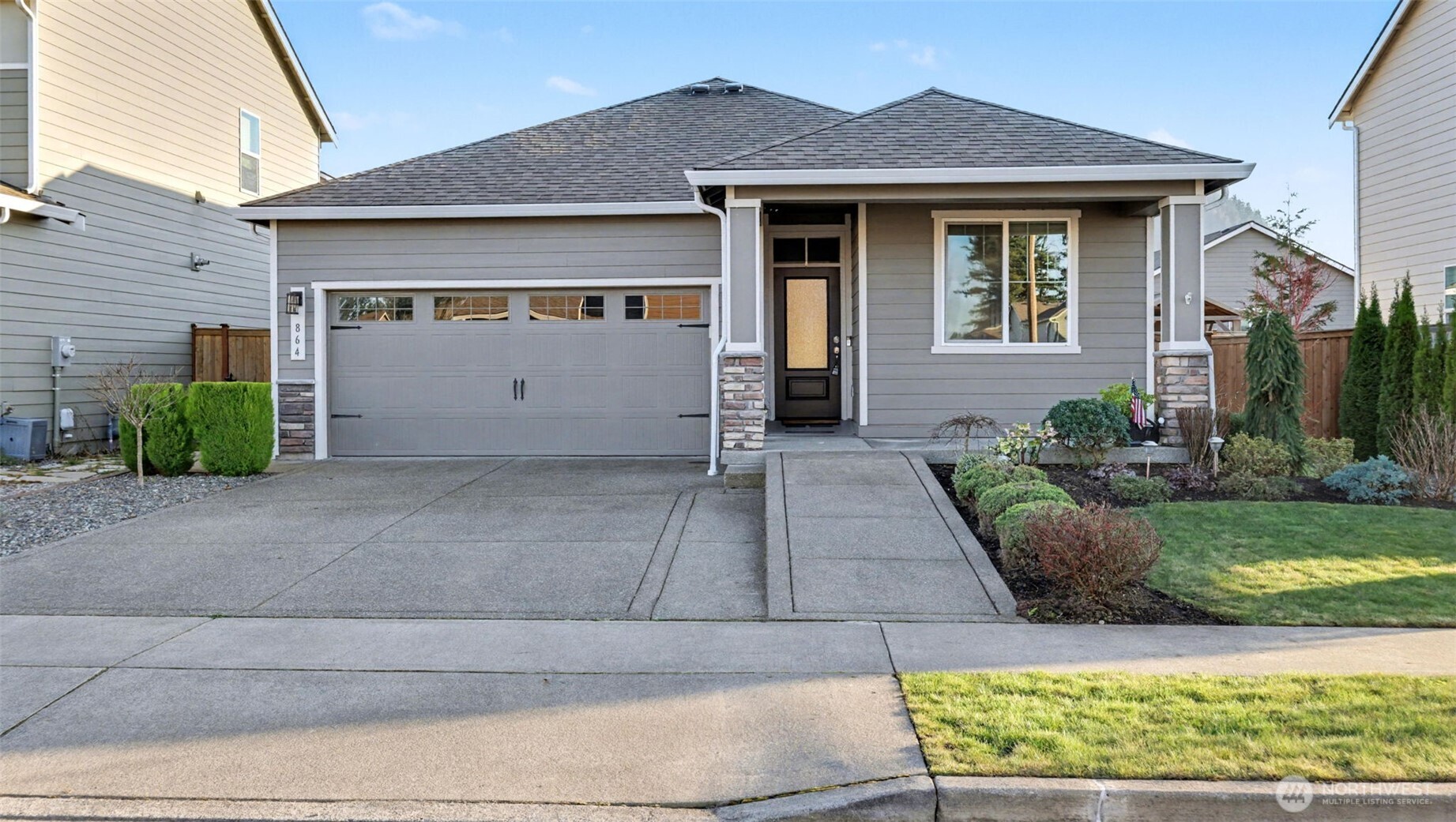 864 Sigrist Drive E, Enumclaw, WA 98022