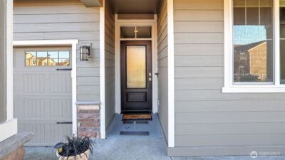 864 Sigrist Drive E, Enumclaw, WA 98022 - Photo 4