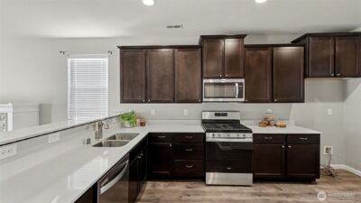 864 Sigrist Drive E, Enumclaw, WA 98022 - Photo 10