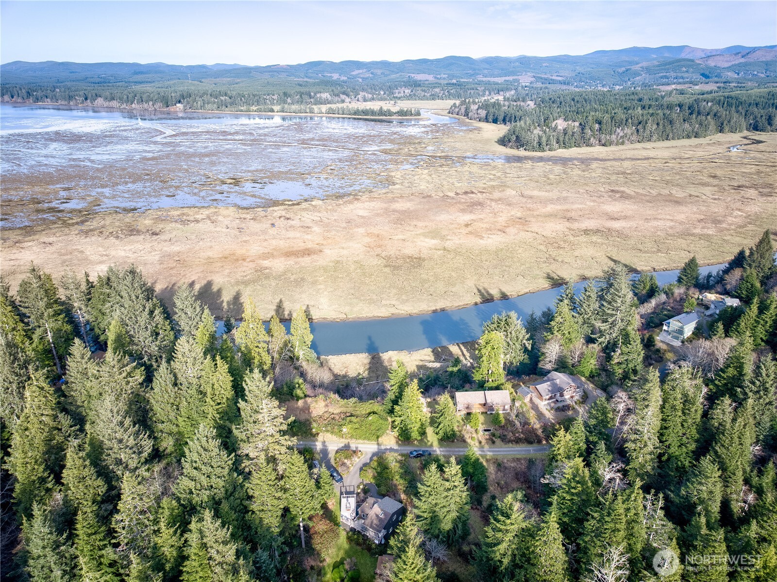 26 Lynn Point Lane , South Bend, WA 98586