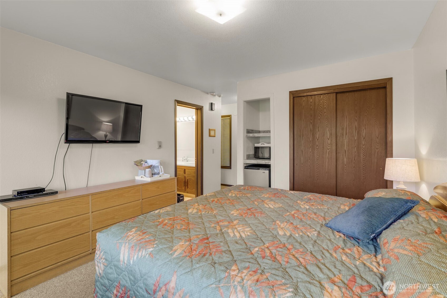 210 26th Street NW #207-8, Long Beach, WA 98631