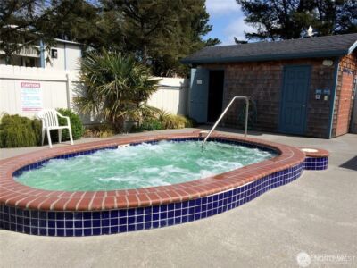 210 26th Street NW #207-8, Long Beach, WA 98631 - Photo 4