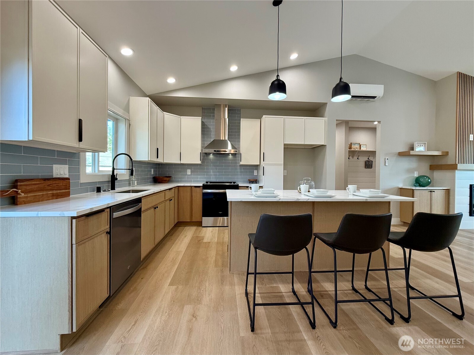 259 Olympic View Avenue NE, Ocean Shores, WA 98569