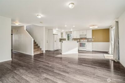 11839 79th Avenue S, Seattle, WA 98178 - Photo 4