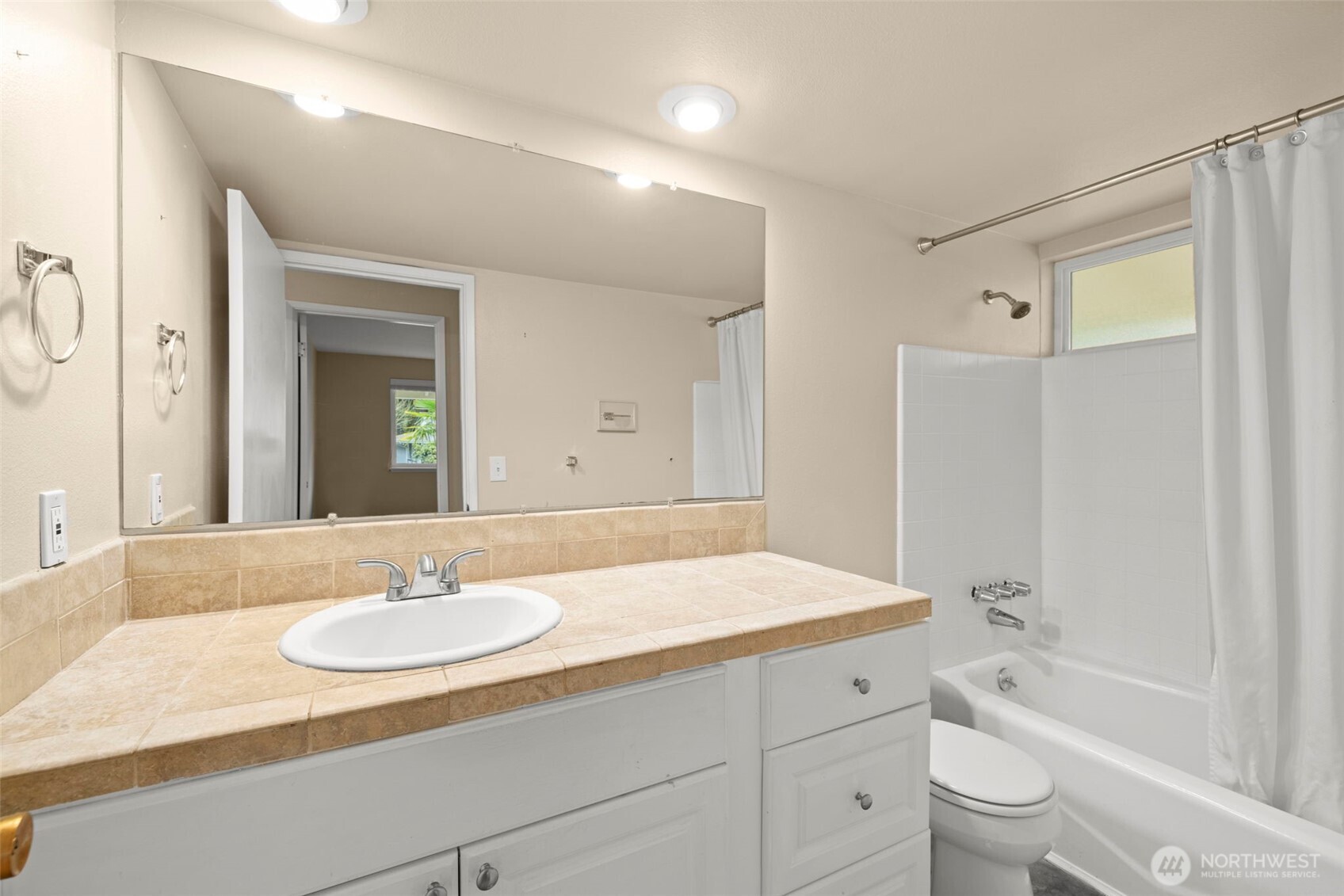 2913 SW 323rd Street , Federal Way, WA 98023-2523