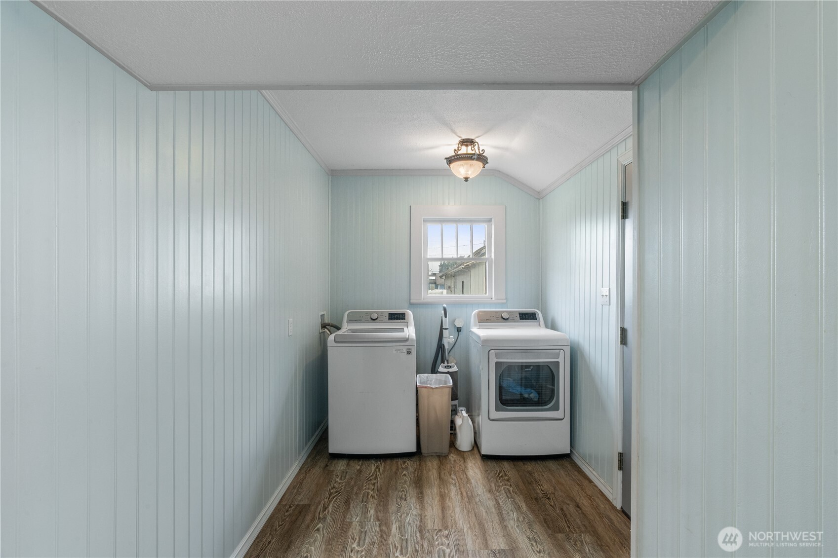 513 E Street , Cosmopolis, WA 98537