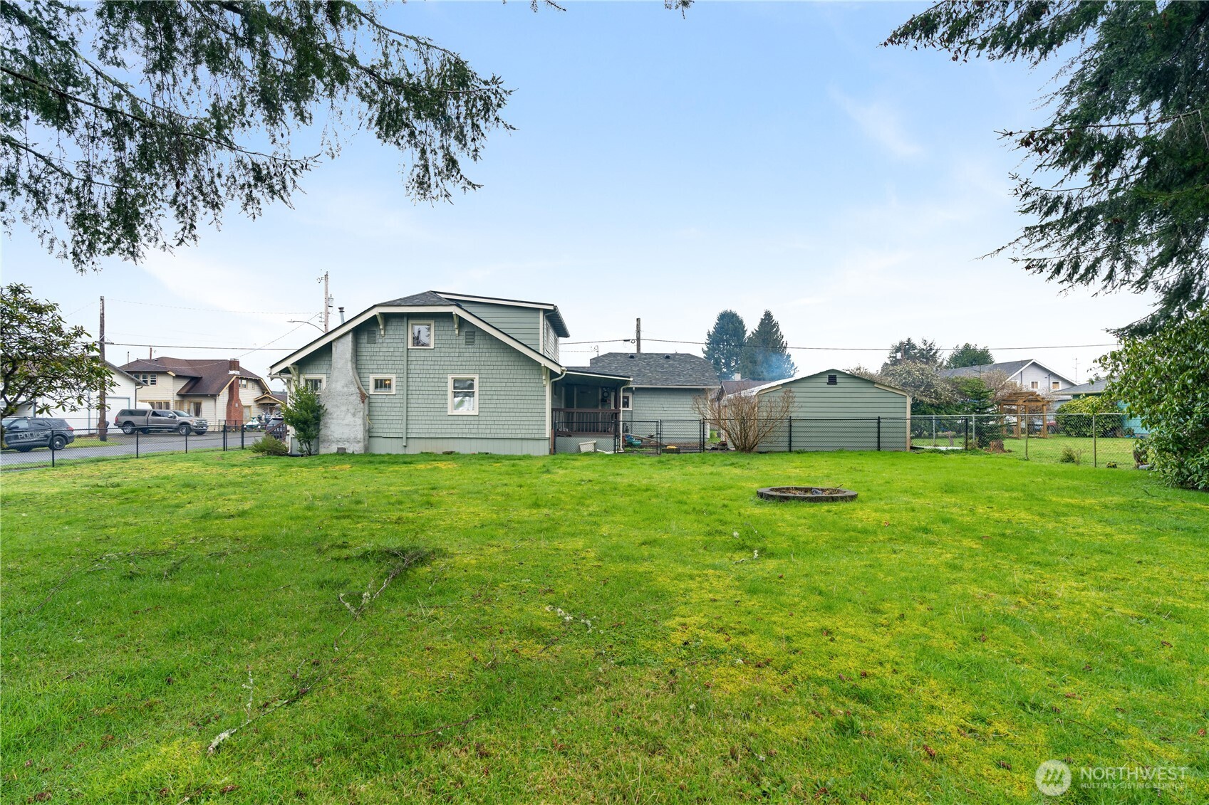 513 E Street , Cosmopolis, WA 98537