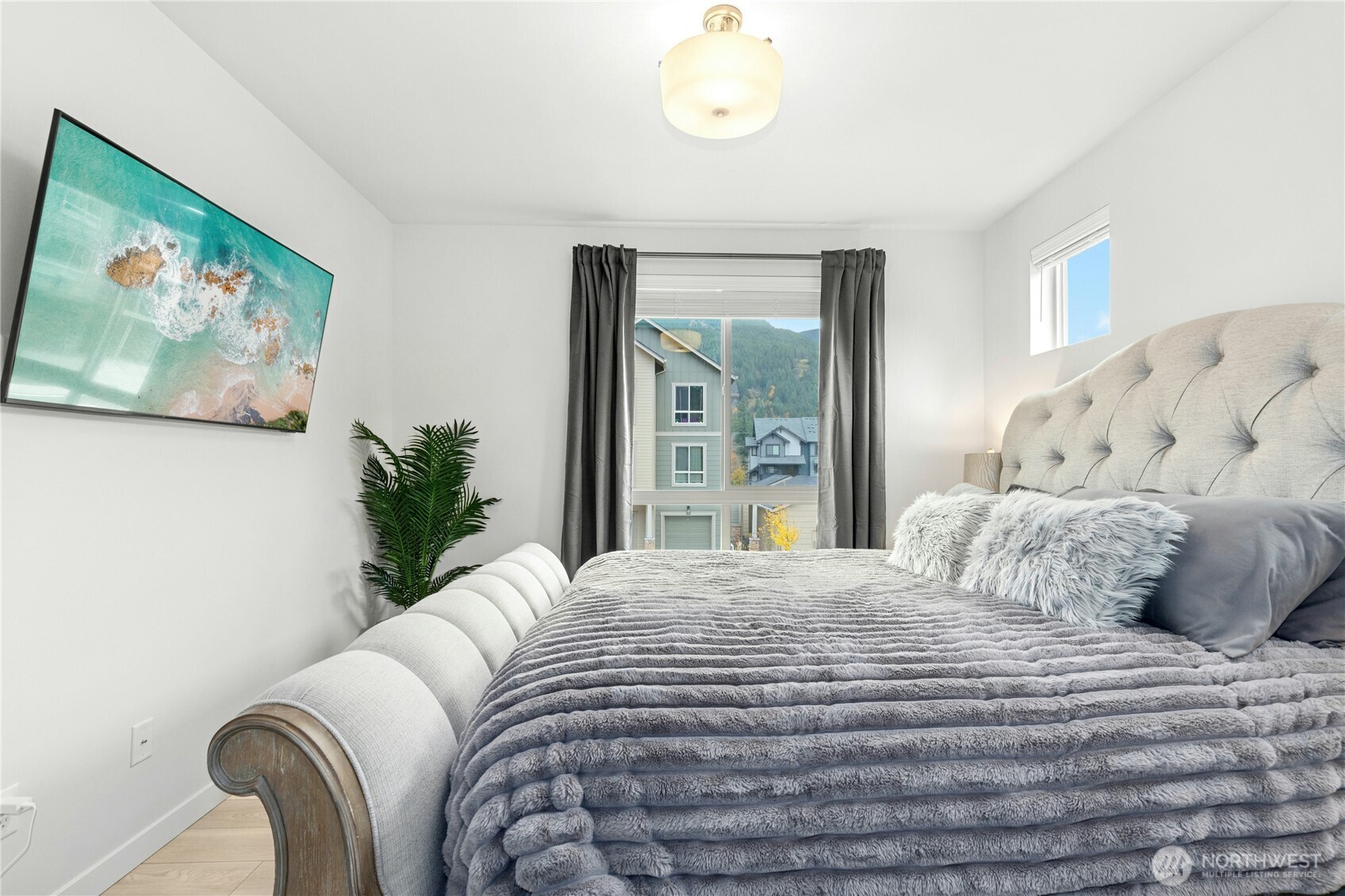 1845 SE 12th Place #H-204, North Bend, WA 98045