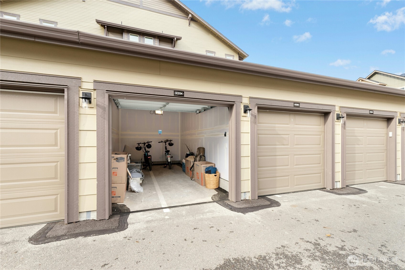 1845 SE 12th Place #H-204, North Bend, WA 98045