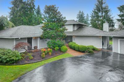 243 140th Avenue NE, Bellevue, WA 98005 - Photo 1