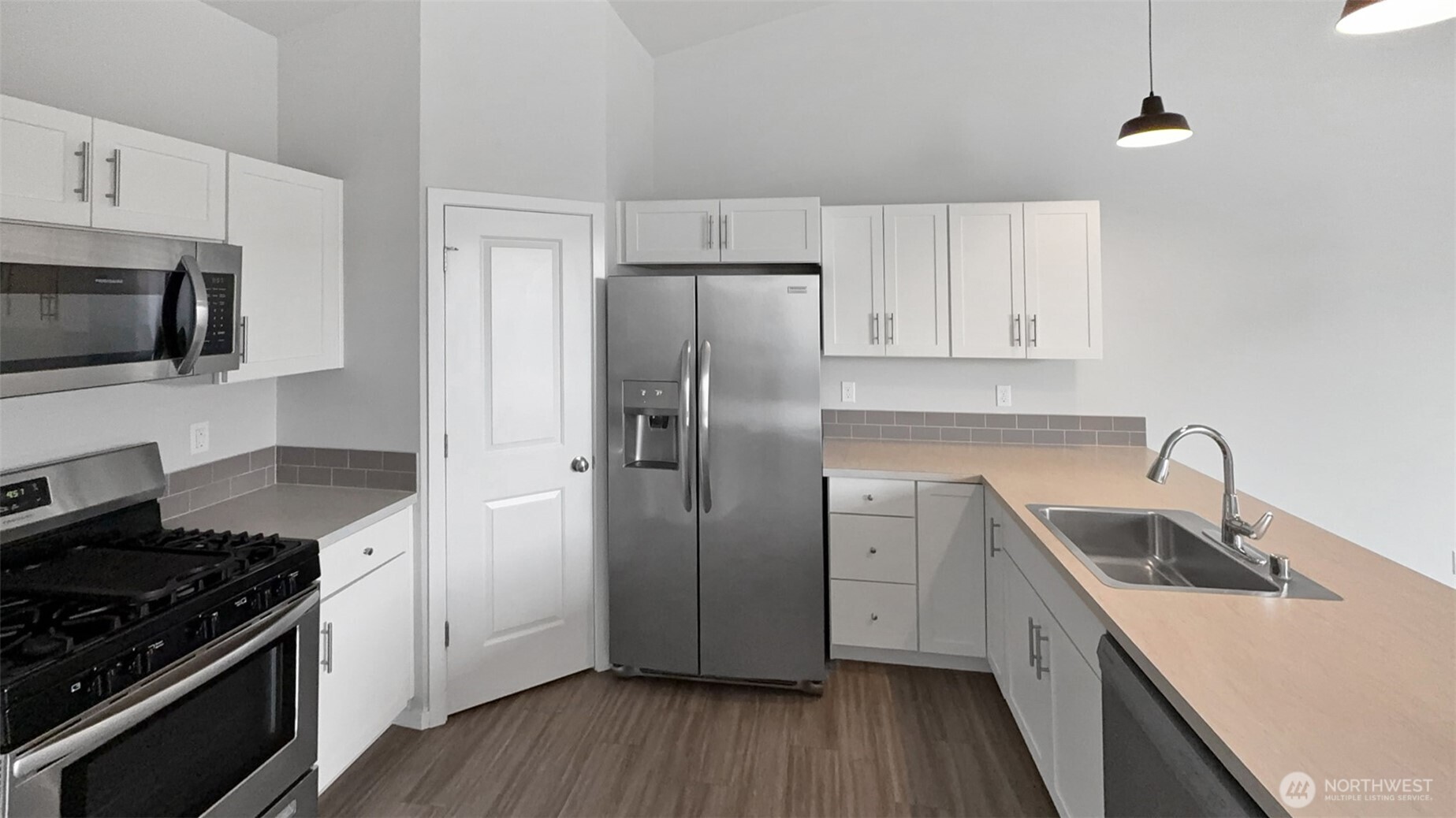 5419 Remington Drive , Pasco, WA 99301-8598