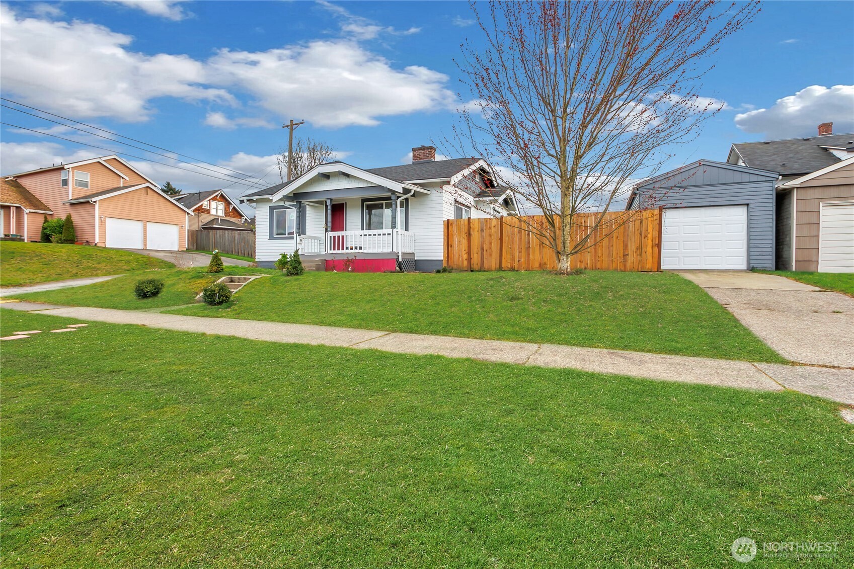 1216 S 37th Street , Tacoma, WA 98418