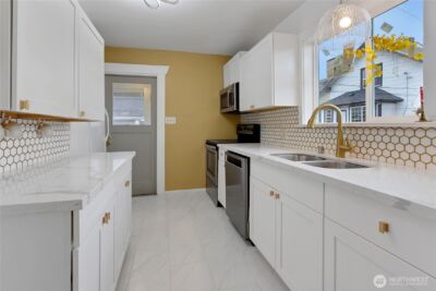 1216 S 37th Street , Tacoma, WA 98418 - Photo 10