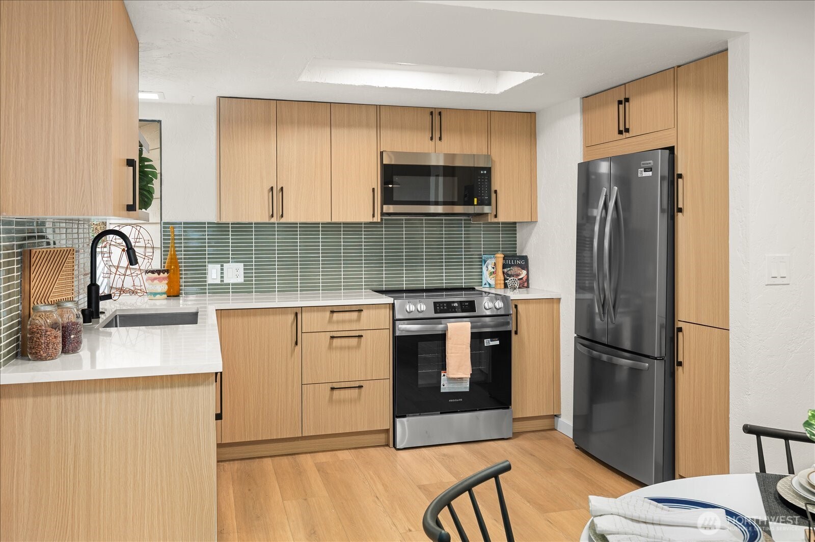 14026 Lenora Place N, Seattle, WA 98133