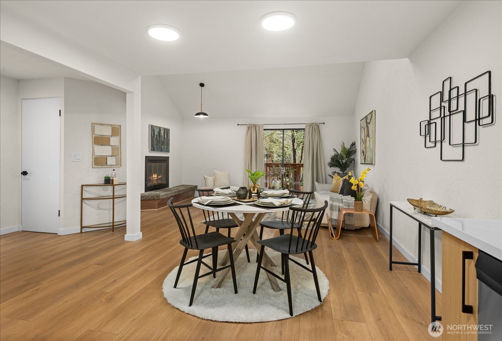 14026 Lenora Place N, Seattle, WA 98133