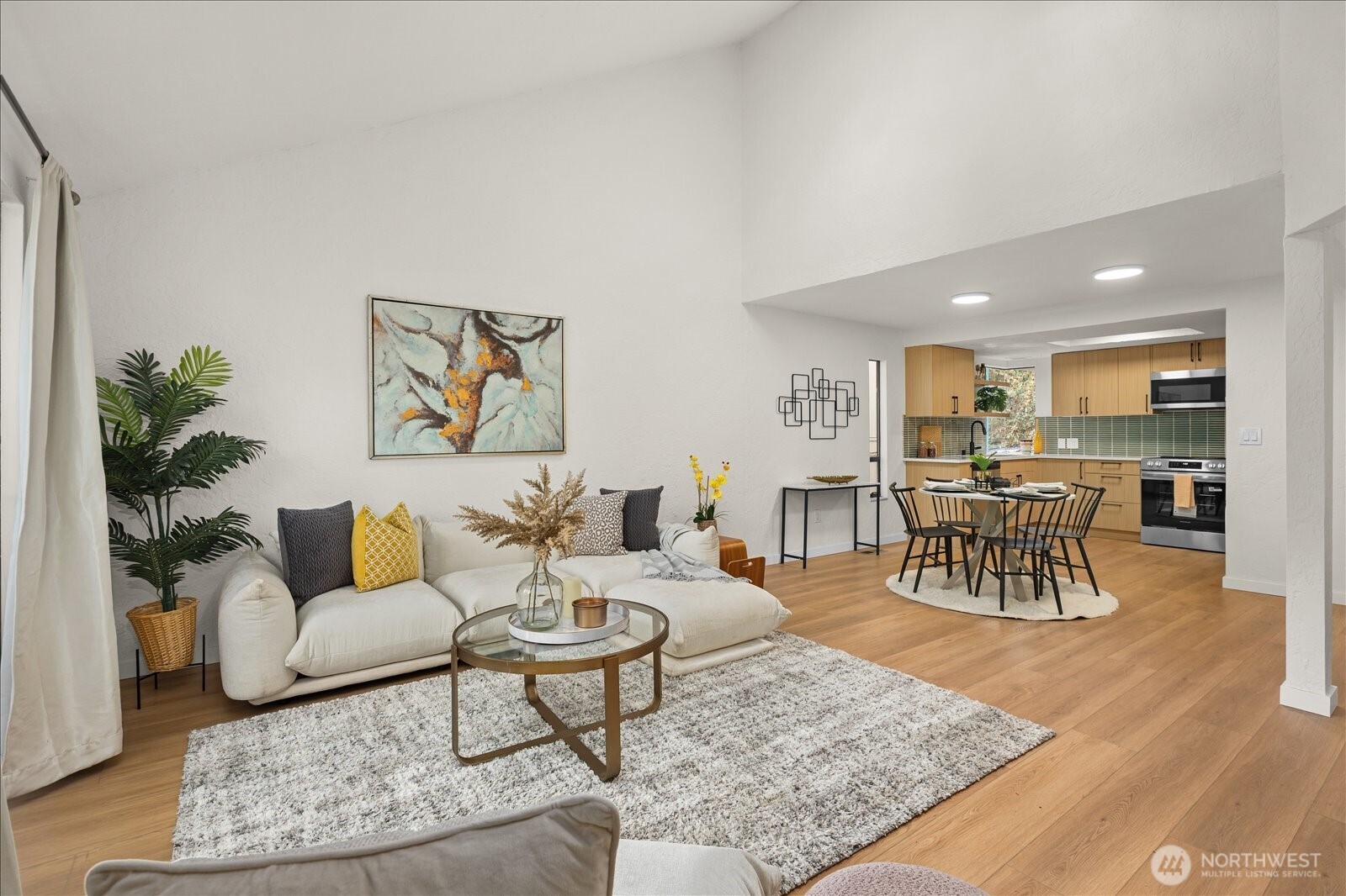 14026 Lenora Place N, Seattle, WA 98133