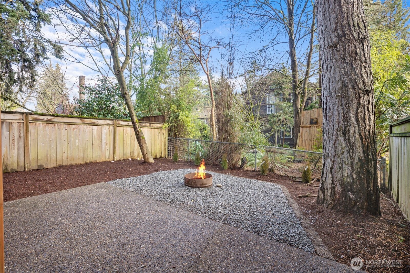 14026 Lenora Place N, Seattle, WA 98133