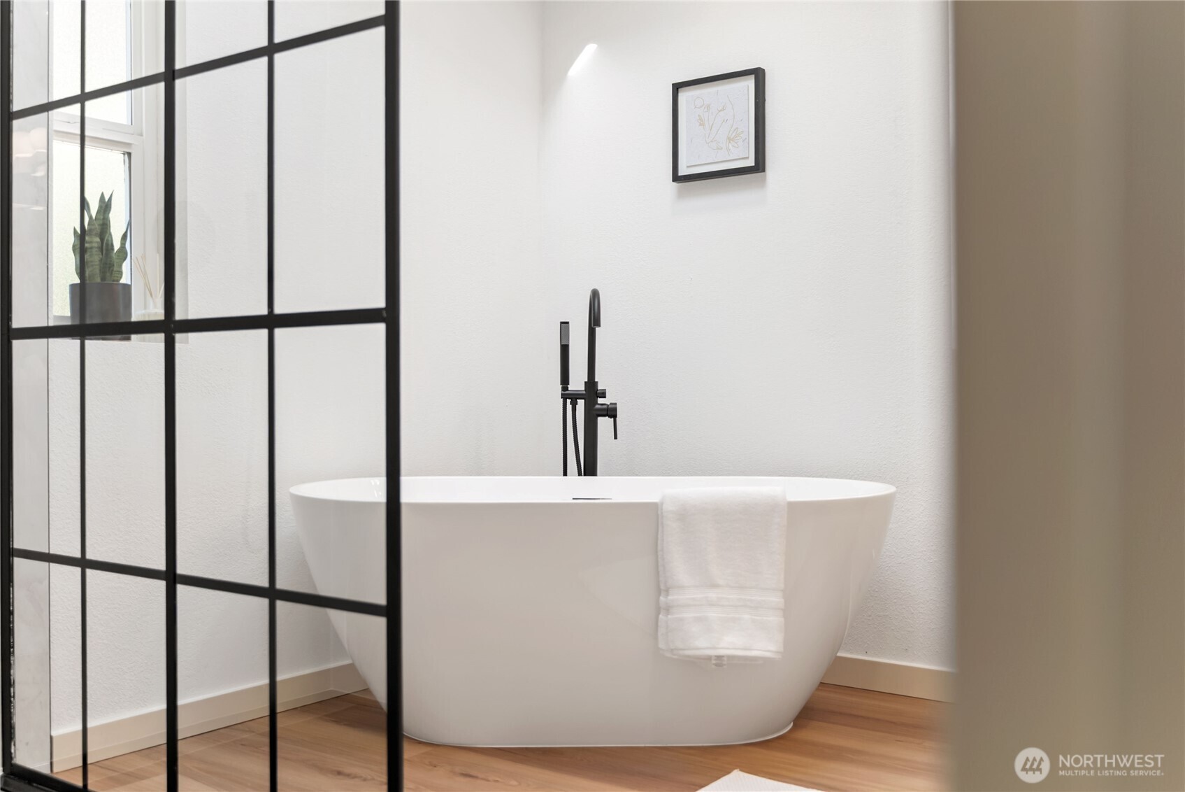 819 Nisqually Park Drive SE, Olympia, WA 98513