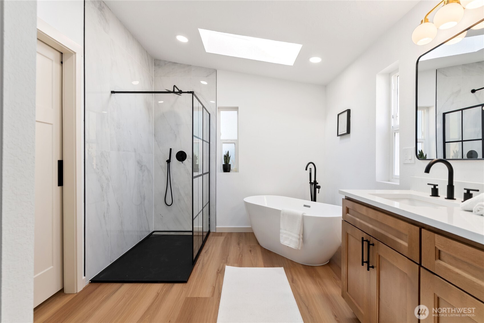 819 Nisqually Park Drive SE, Olympia, WA 98513