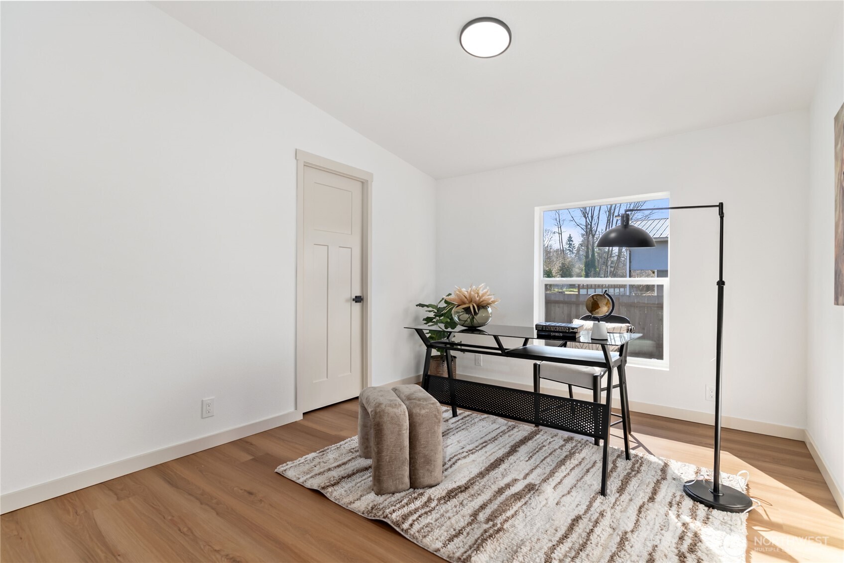 819 Nisqually Park Drive SE, Olympia, WA 98513