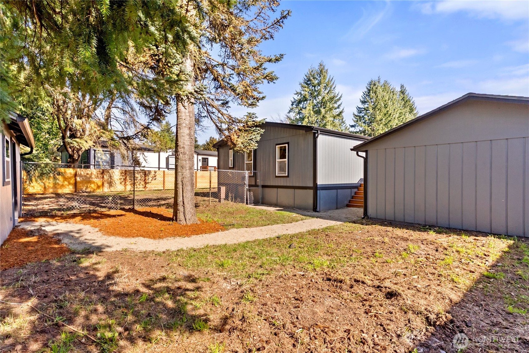 819 Nisqually Park Drive SE, Olympia, WA 98513