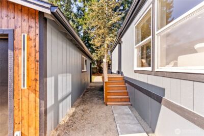 819 Nisqually Park Drive SE, Olympia, WA 98513 - Photo 4